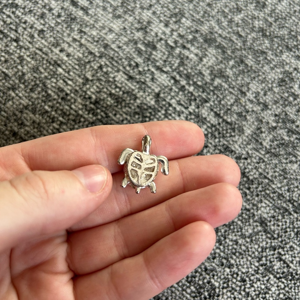 Silver Turtle Pendant